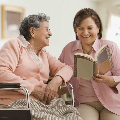 خدمات همدم سالمند در کرج مجموعه چتر فیروزهای